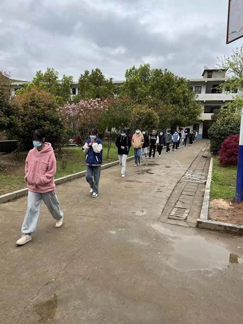 疫情防線在我行 健康安全在我心——谷洲鎮(zhèn)中學(xué)開展疫情防控應(yīng)急演練