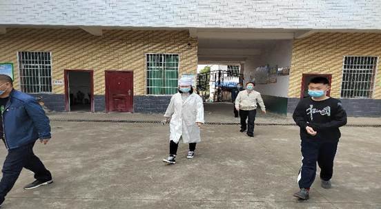 疫情防控應(yīng)急演練 共筑安全防線—白倉鎮(zhèn)中乙小學疫情防控應(yīng)急演練活動