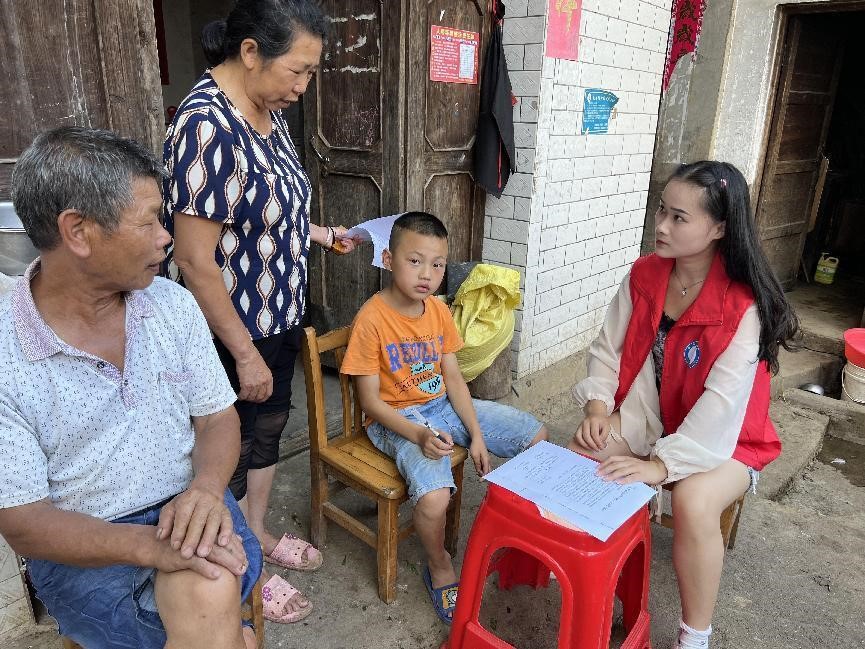 暑期安全教育“千師訪萬戶”我們在行動