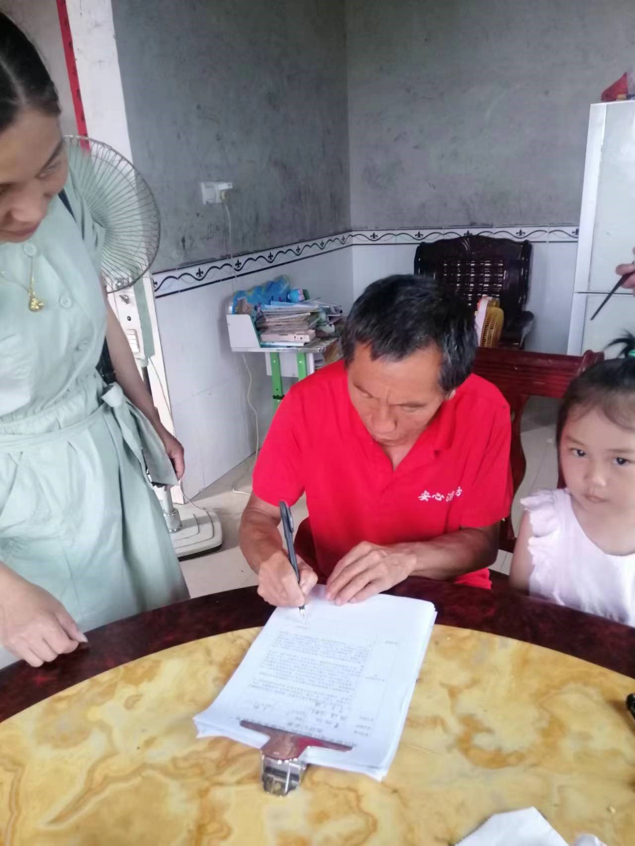 炎炎夏日   謹(jǐn)防溺水——新寧縣清江橋鄉(xiāng)清江幼兒園開展暑期“千師訪萬(wàn)家”防溺水家訪活動(dòng)