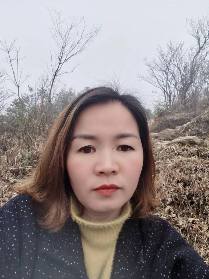 捧著一顆心來 不帶半根草去  ——新寧縣萬塘鄉(xiāng)中心小學(xué)優(yōu)秀教師羅靖老師