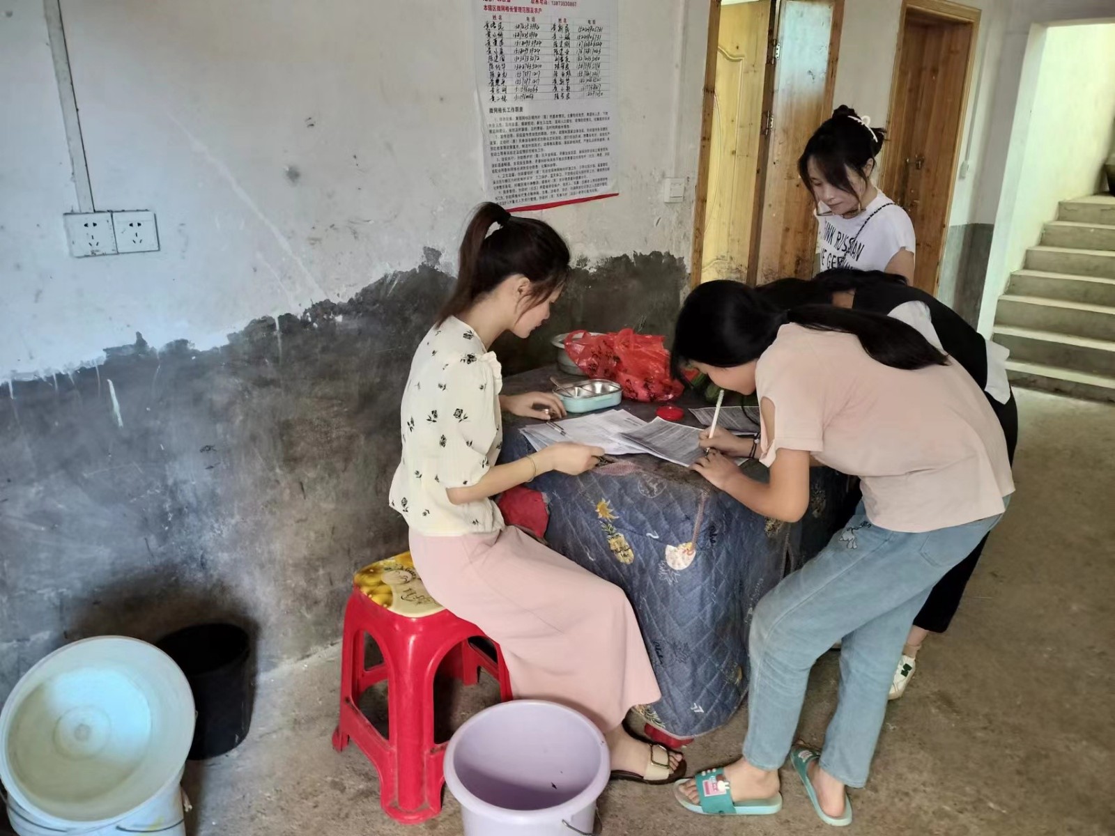 谷洲鎮(zhèn)中心學(xué)校開展假期防溺水家訪活動