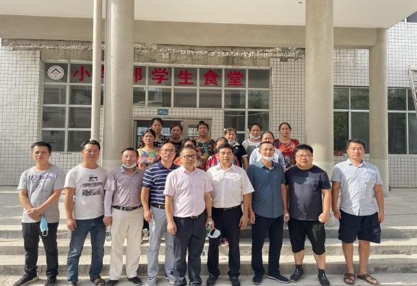 白倉鎮(zhèn)中心完小  “加強學(xué)校食堂管理，筑牢食品安全防線” ——學(xué)習(xí)交流活動總結(jié)