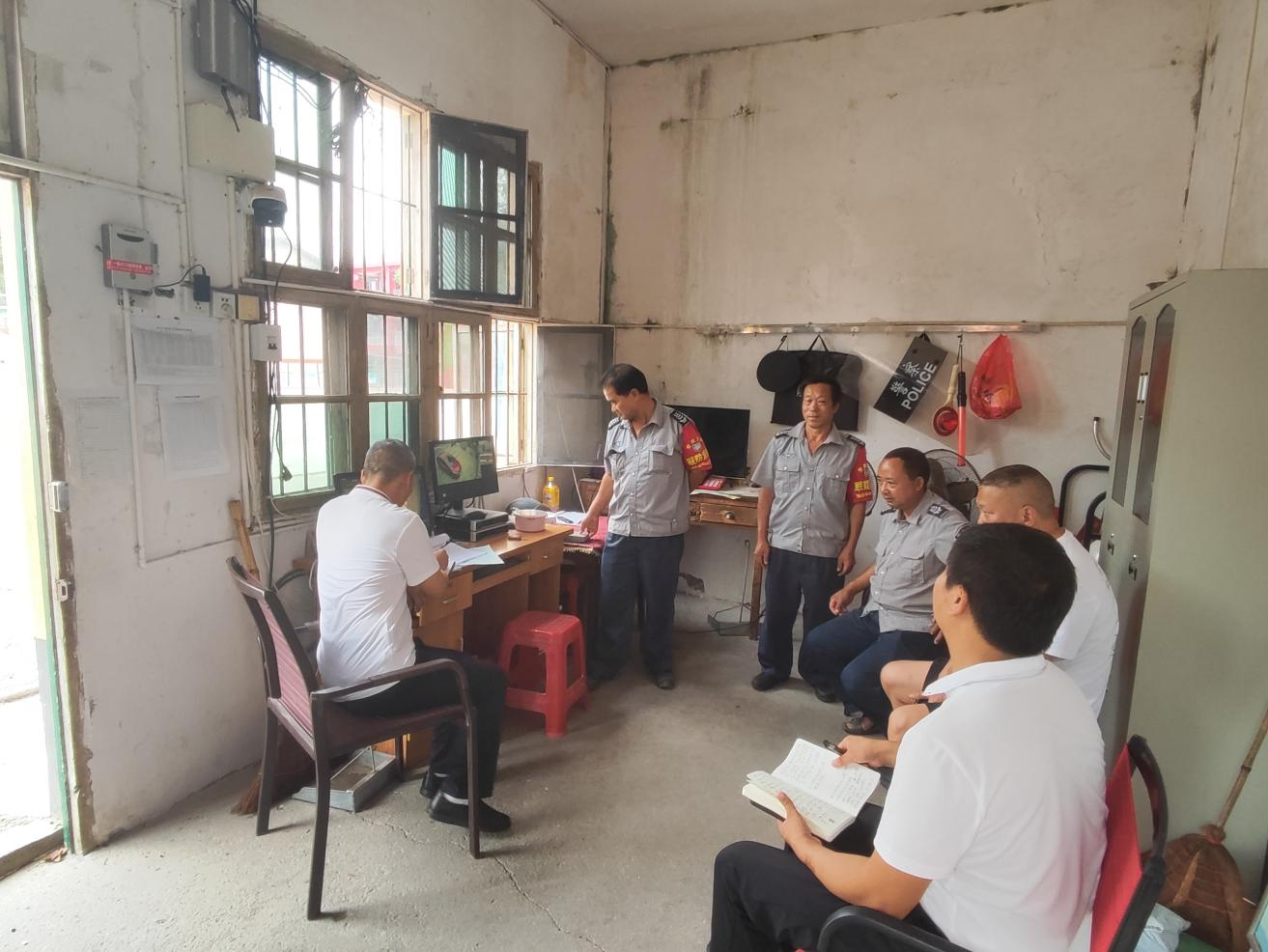 洞口縣花古中學召開保安培訓會，筑牢校園安保第一道防線