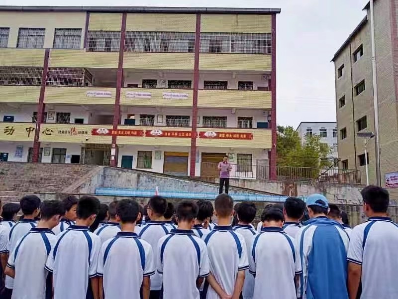 黨建引領(lǐng)德育，大思政課綻放校園