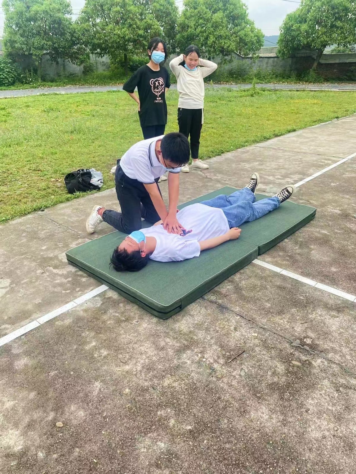 軍田中學(xué)2022年秋季學(xué)期防溺水演練活動(dòng)