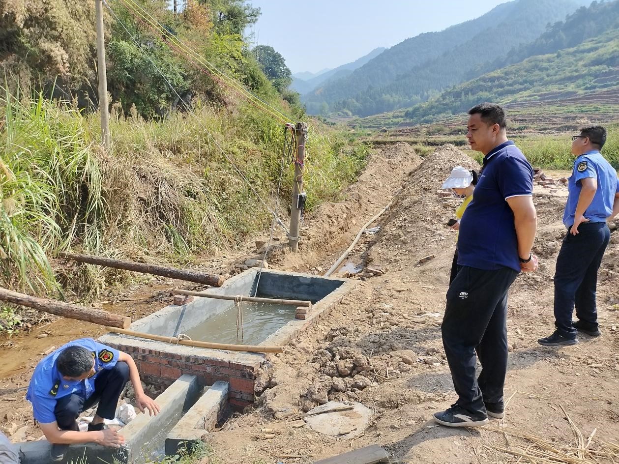 新寧縣清江橋鄉(xiāng)赤木村全力抗旱解民憂