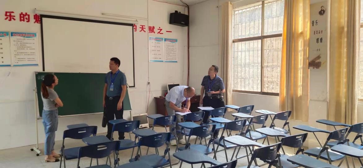 檢查促規(guī)范  督導(dǎo)促提升