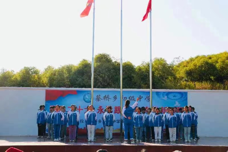 黨建引領(lǐng)  紅歌唱響