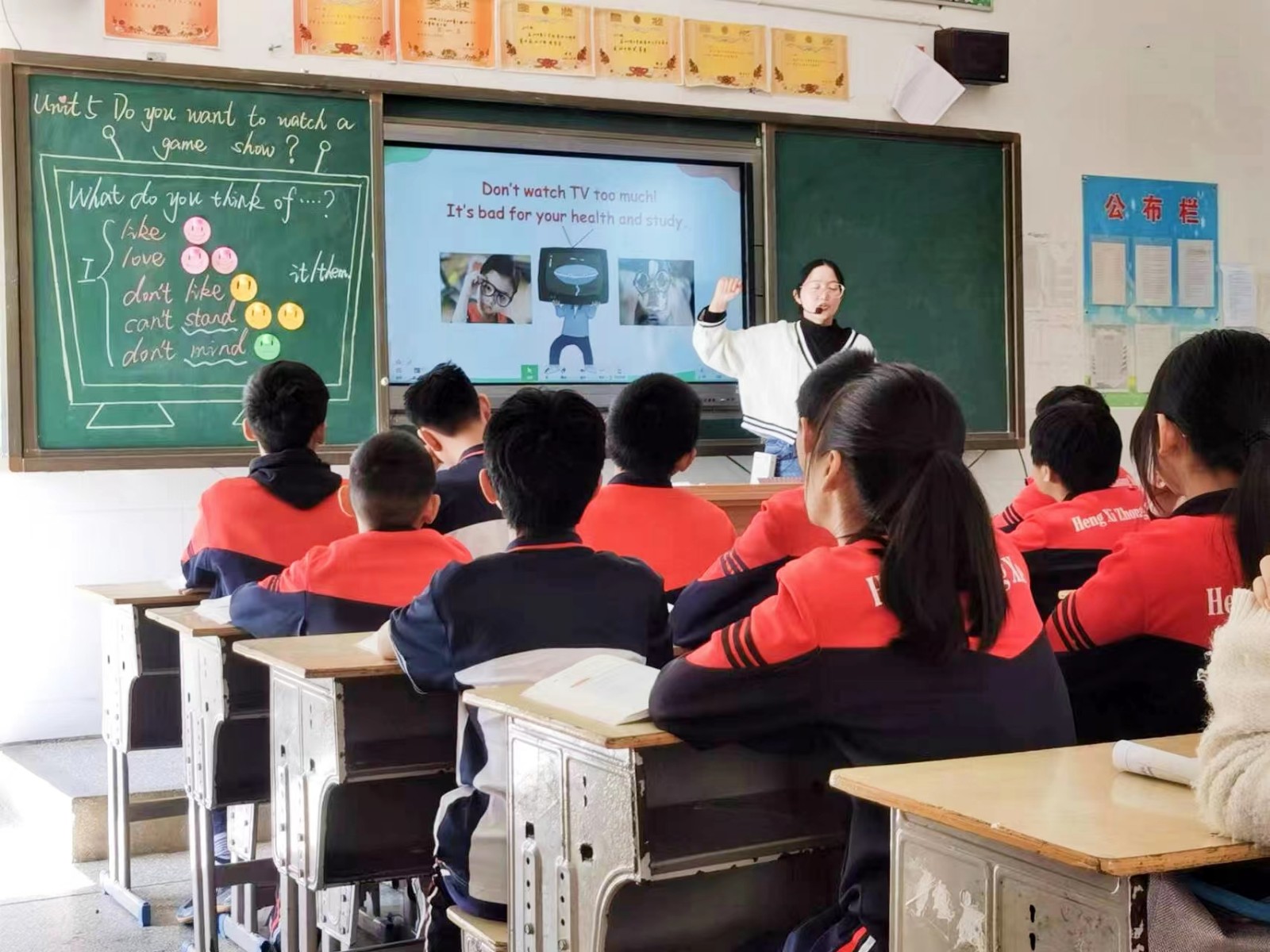 示范引領(lǐng)展風(fēng)采 潤(rùn)物無聲促成長(zhǎng)