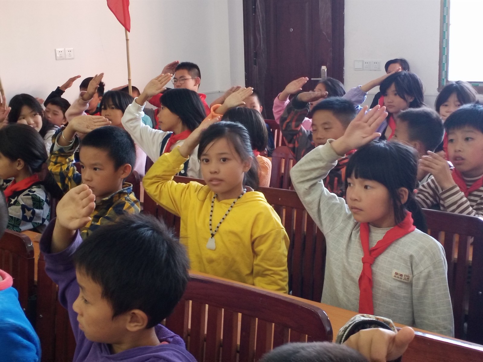 童心獻(xiàn)禮二十大，強(qiáng)國(guó)有我新征程