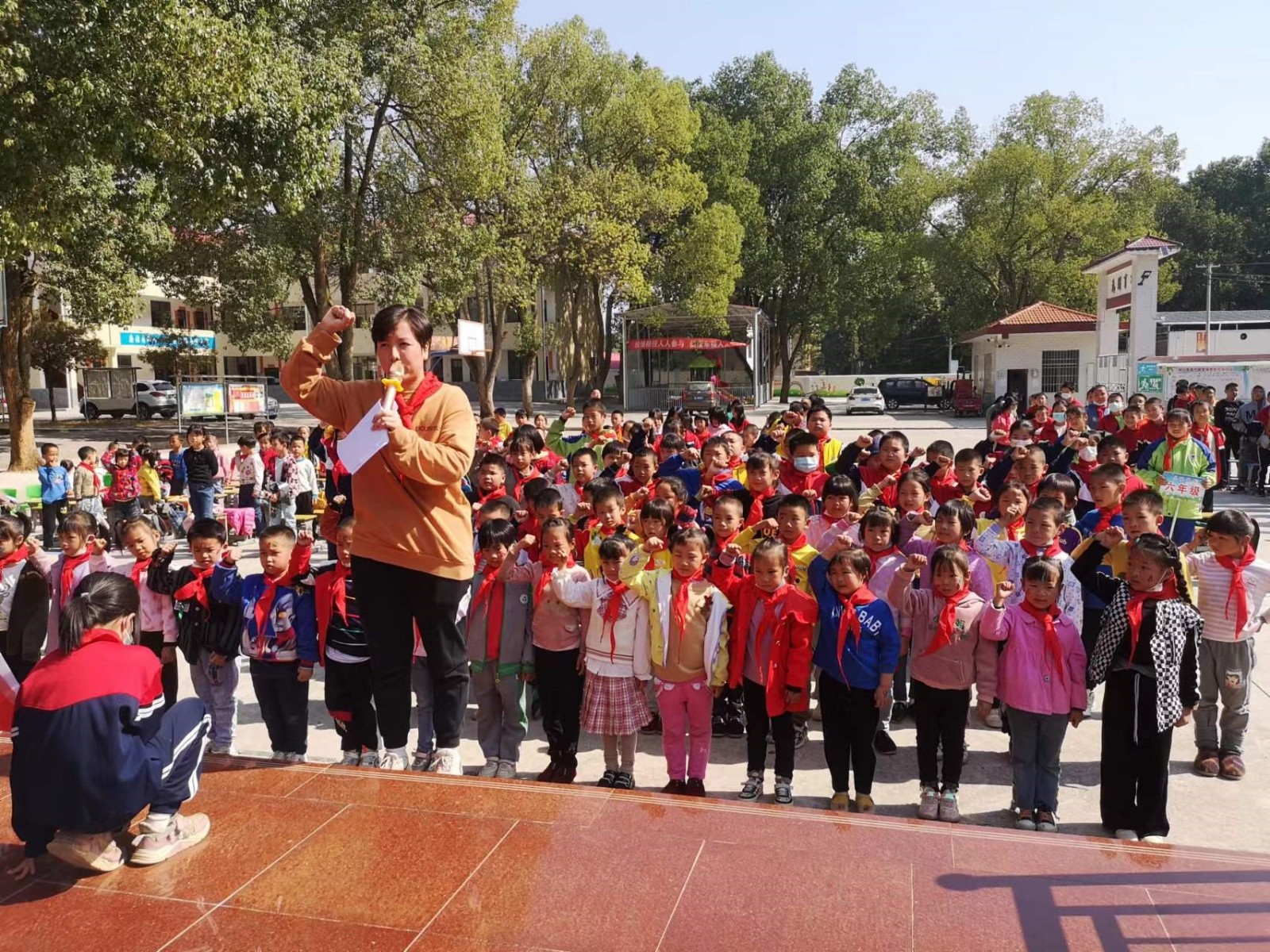 洞口縣茶場學(xué)校：喜迎二十大 童心永向黨