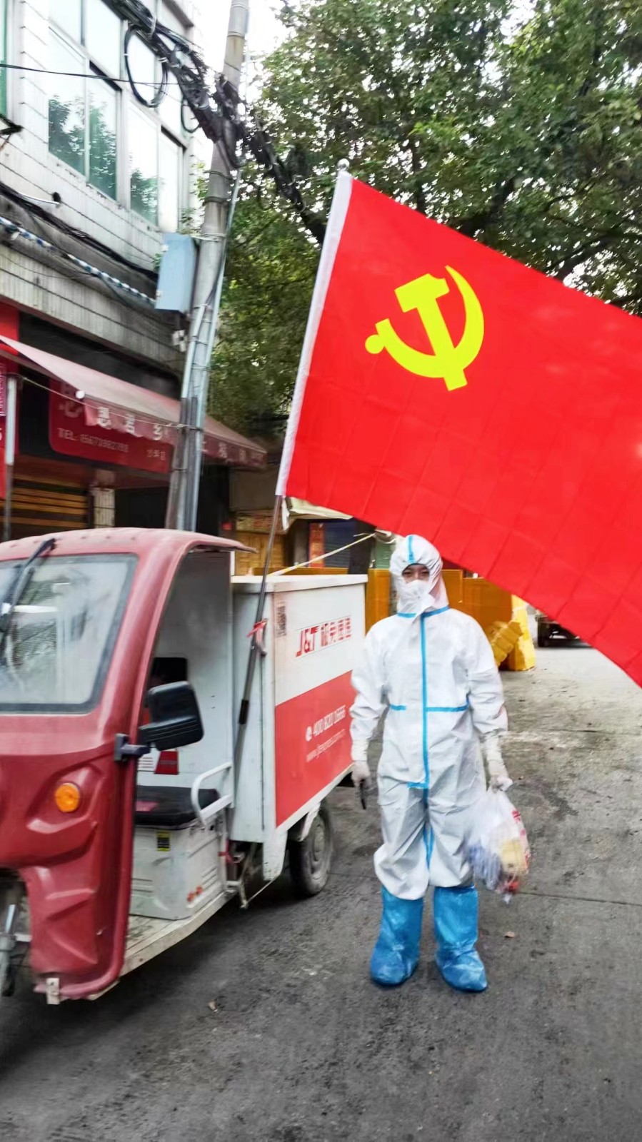 凝心聚力筑堡壘，抗擊疫情當(dāng)先鋒