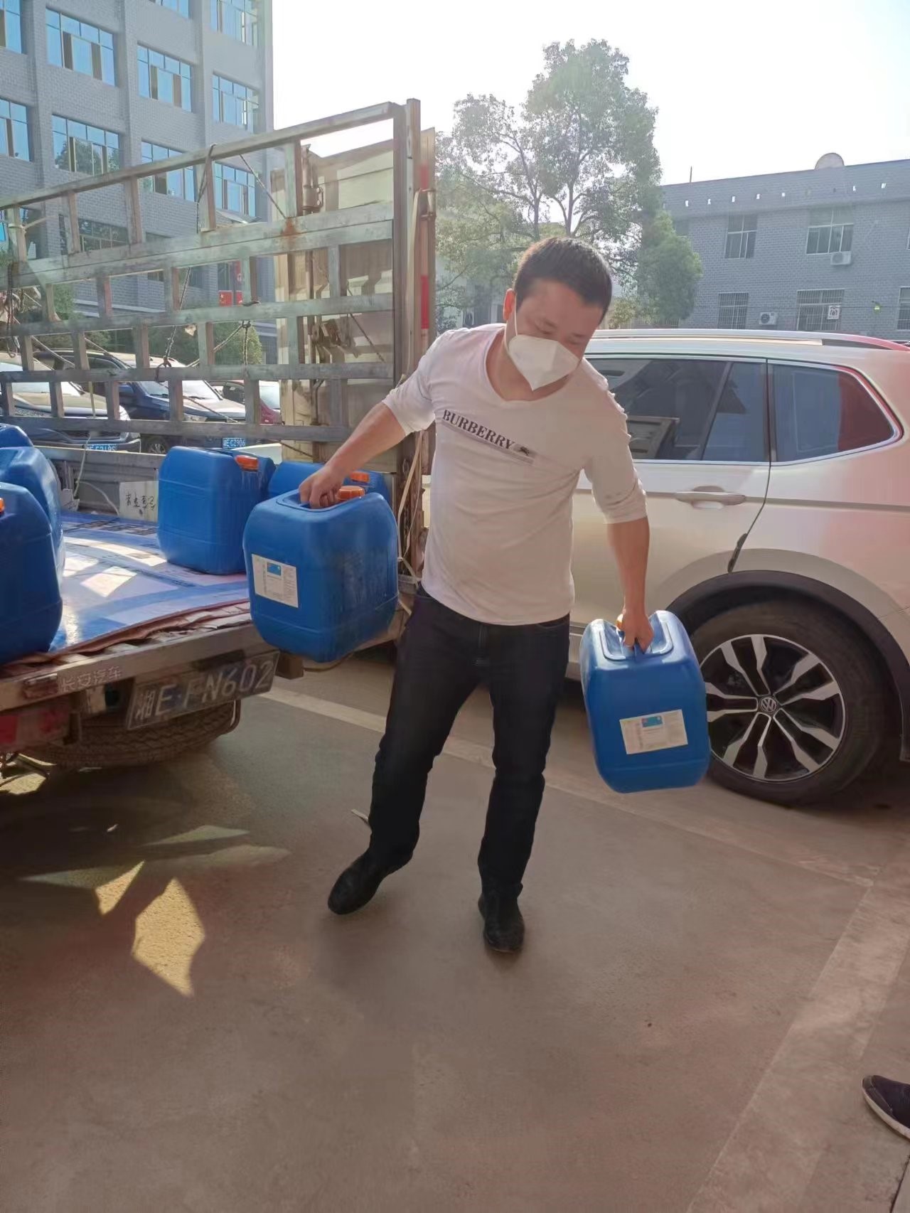 凝心聚力再出發(fā)，團(tuán)結(jié)一心共抗“疫”