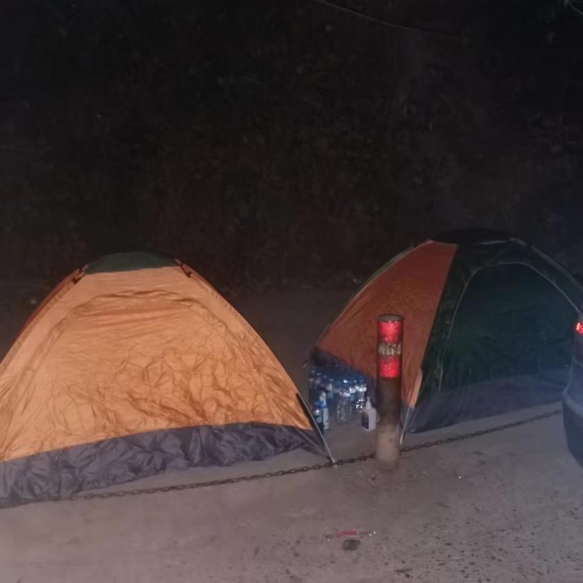 鐵肩擔(dān)重任，黨員顯擔(dān)當(dāng)