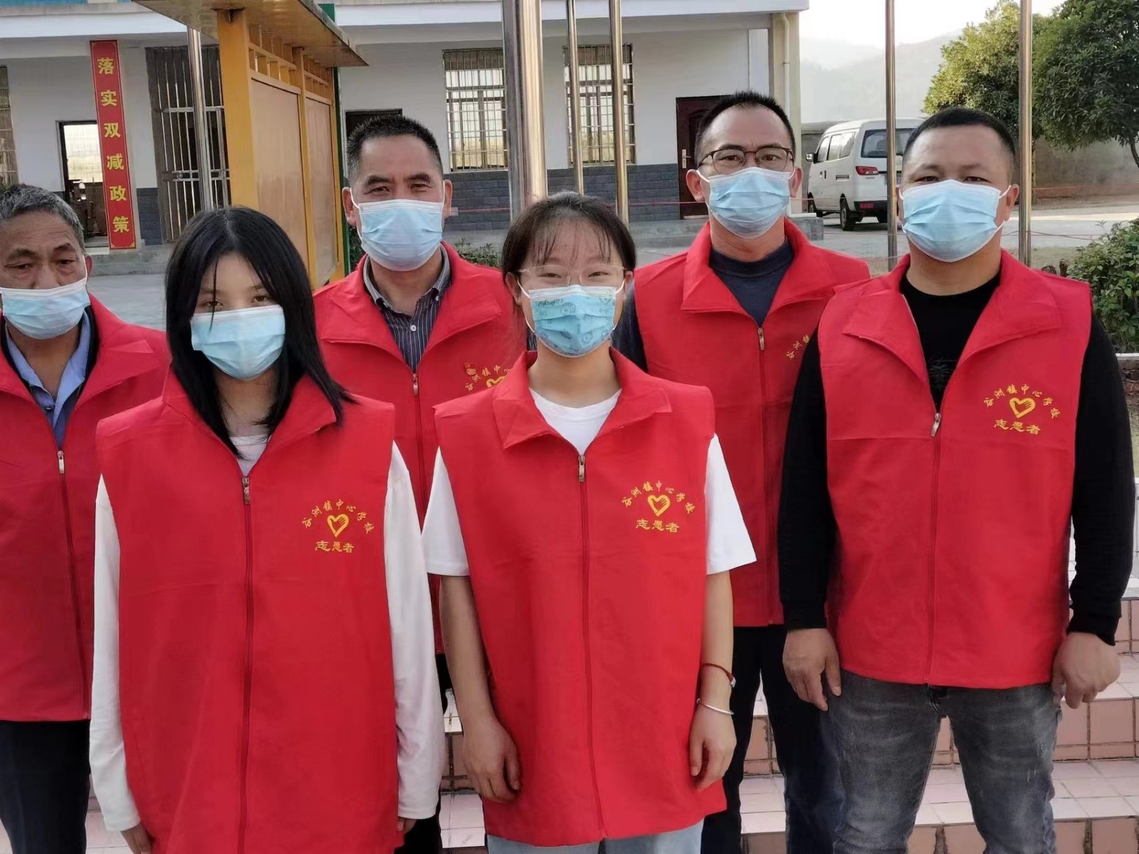 戰(zhàn)“疫”最美志愿者(四）