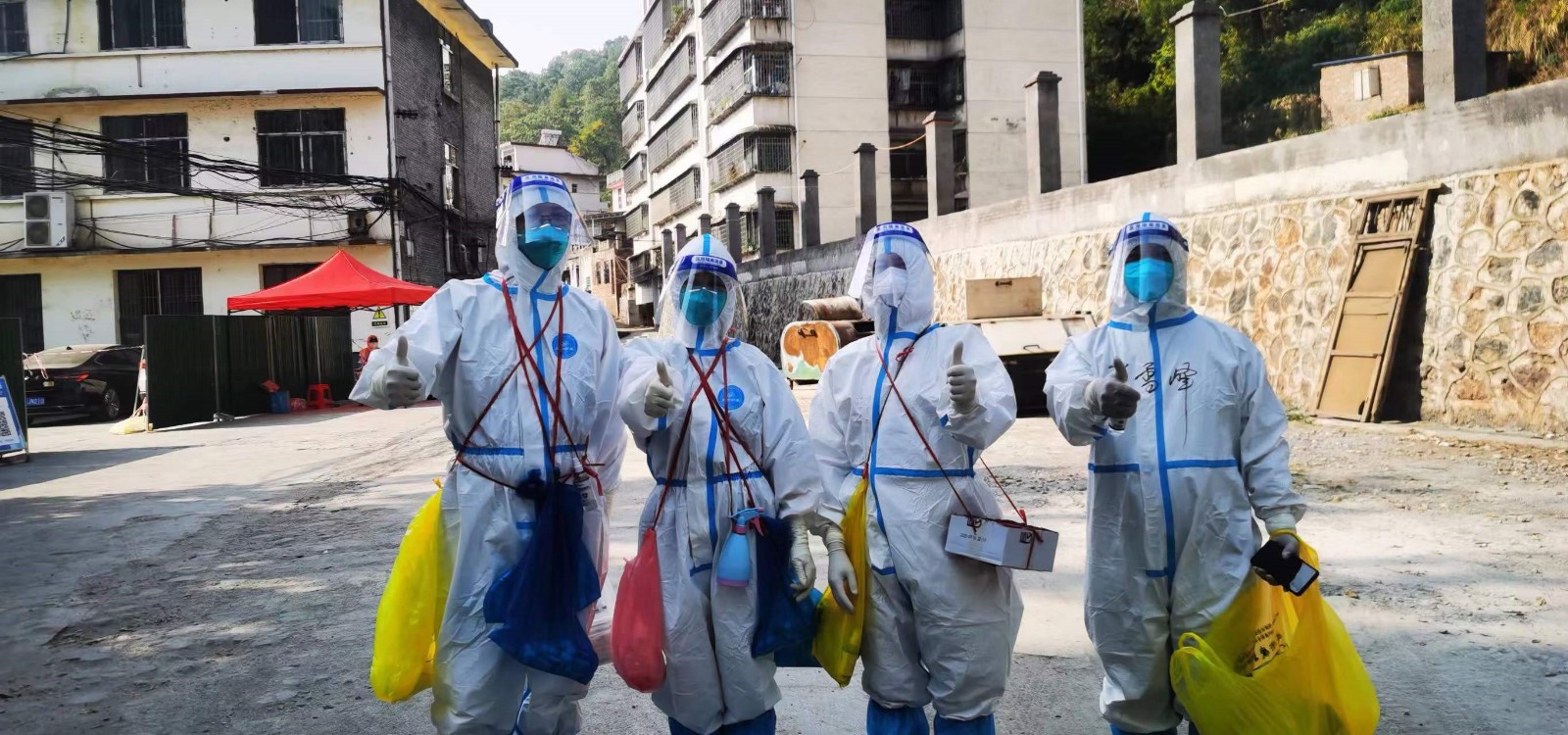 隔離病毒，不隔離愛  志愿服務，有你有我