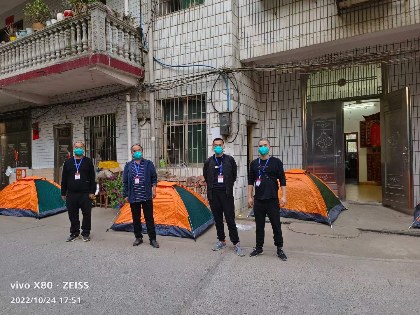 隔離病毒，不隔離愛  志愿服務，有你有我