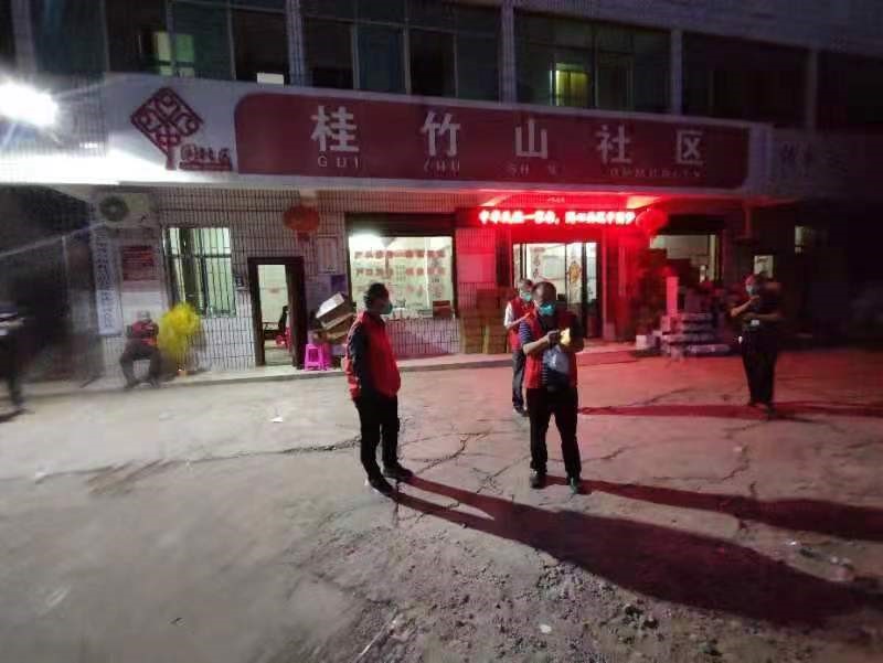 隔離病毒，不隔離愛  志愿服務，有你有我