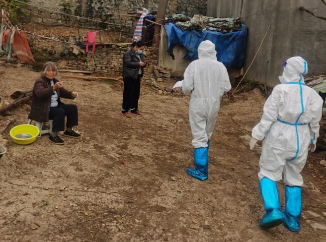 并肩戰(zhàn)疫 、志愿同行--蔡橋鄉(xiāng)小學聯(lián)合支部志愿者  助力防疫攻堅戰(zhàn)紀實