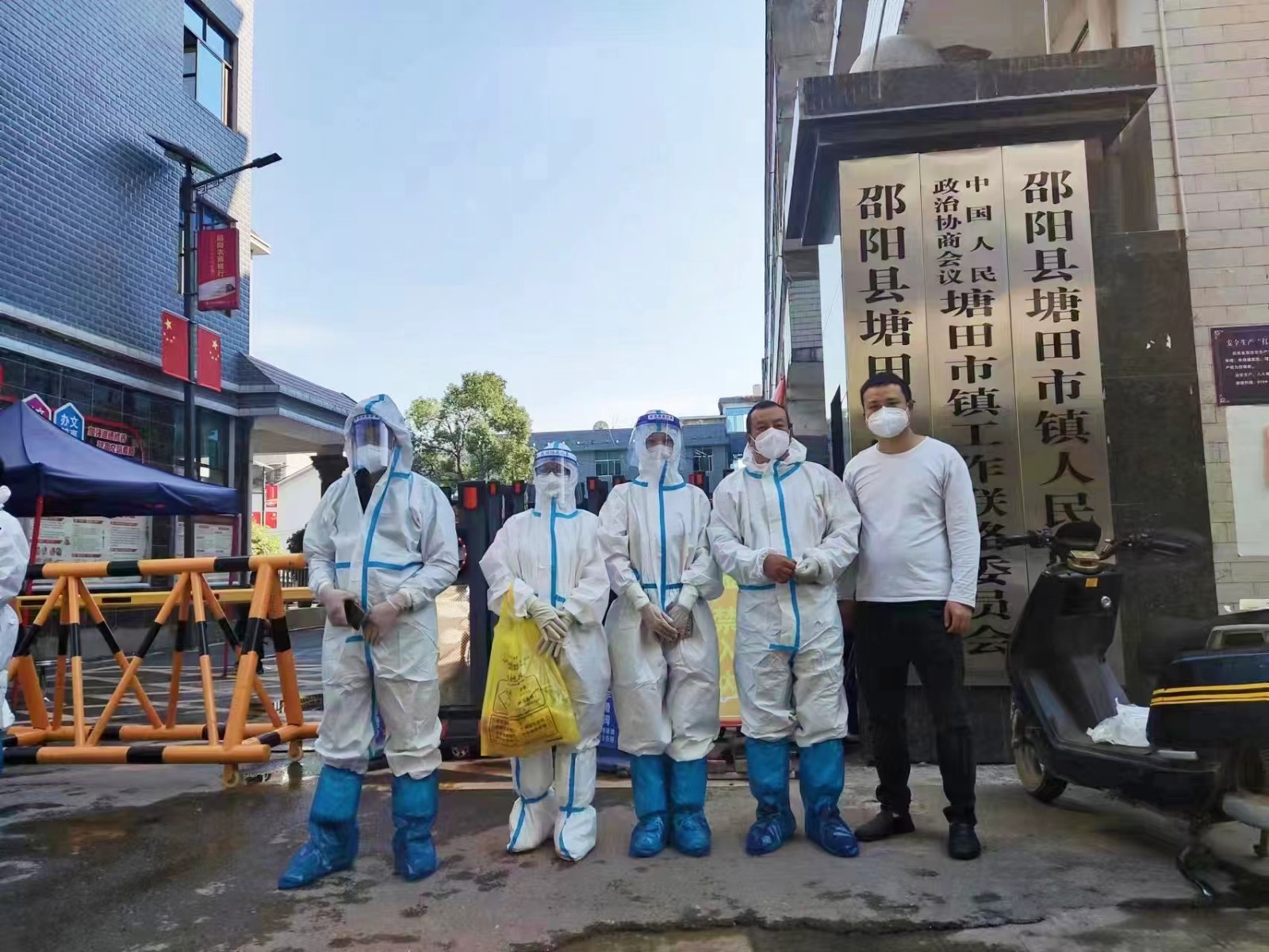 育人之師，抗疫之士