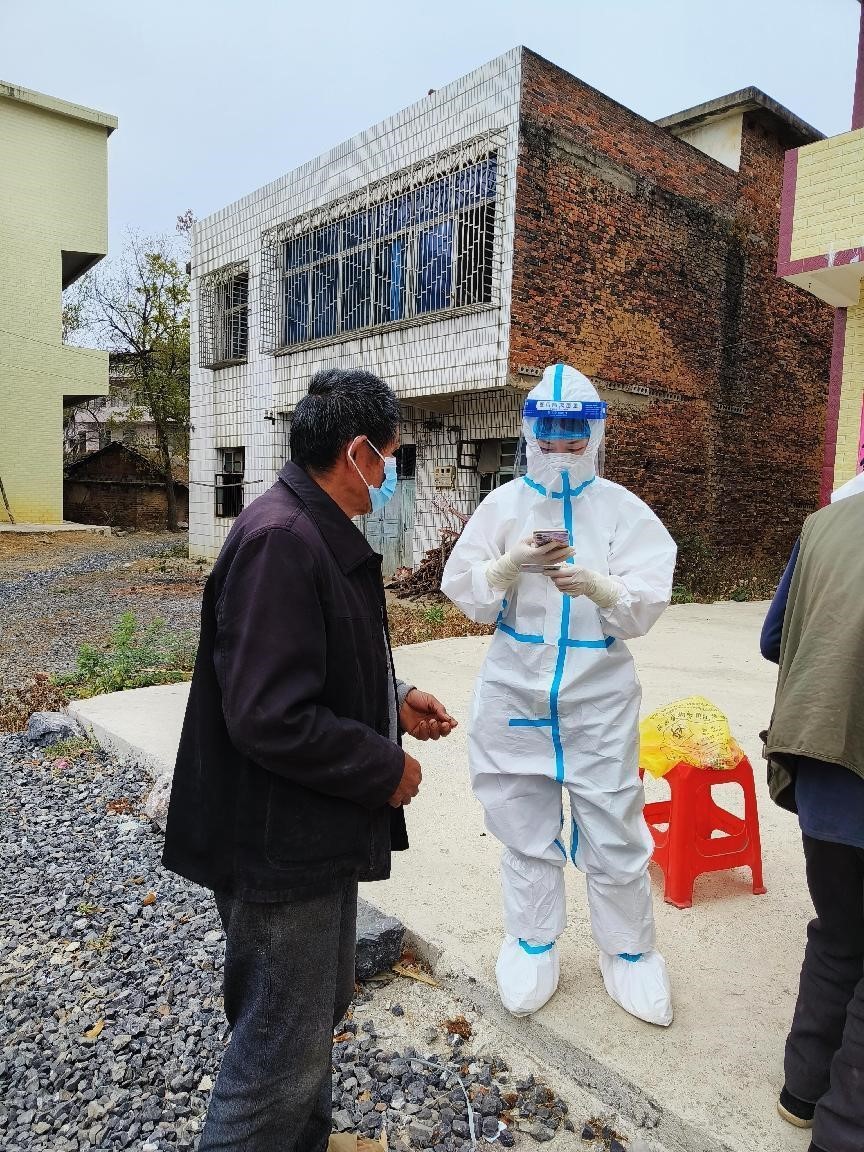 微光成炬  戰(zhàn)疫有我