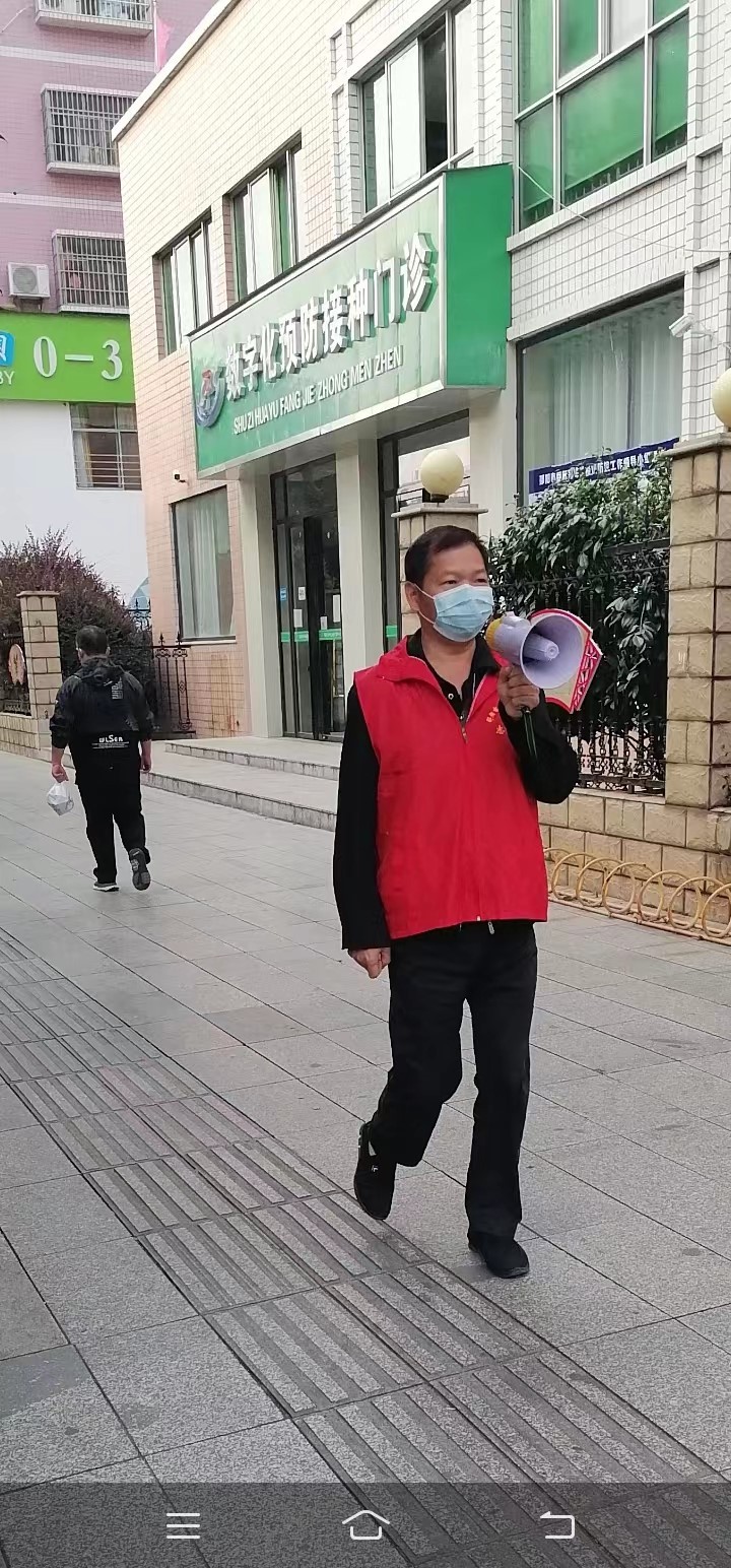 抗疫一線  閃耀“志愿紅”