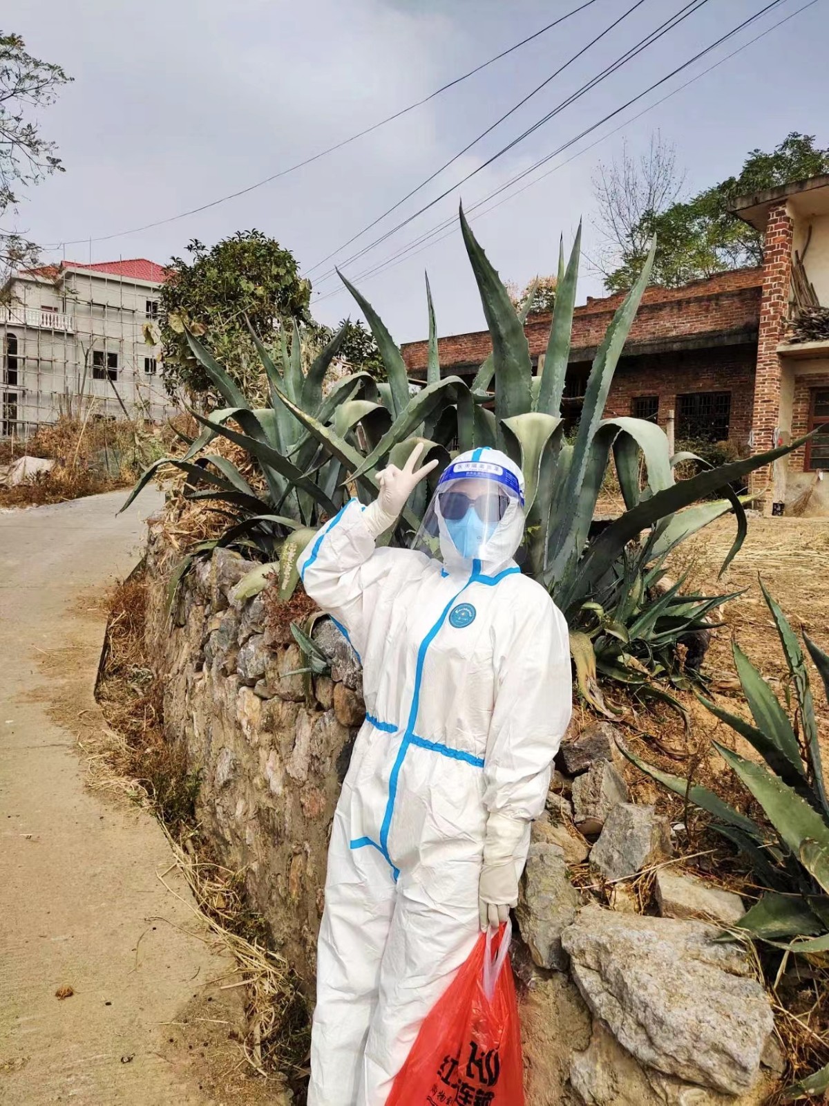 戰(zhàn)“疫”有我，“青”盡全力