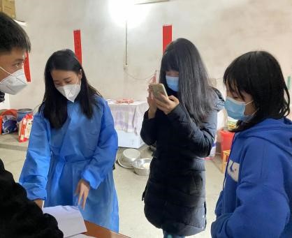 邵陽縣蔡橋鄉(xiāng)中學抗疫期間開展家訪暨心理疏導活動