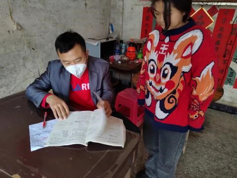 邵陽縣蔡橋鄉(xiāng)中學抗疫期間開展家訪暨心理疏導活動