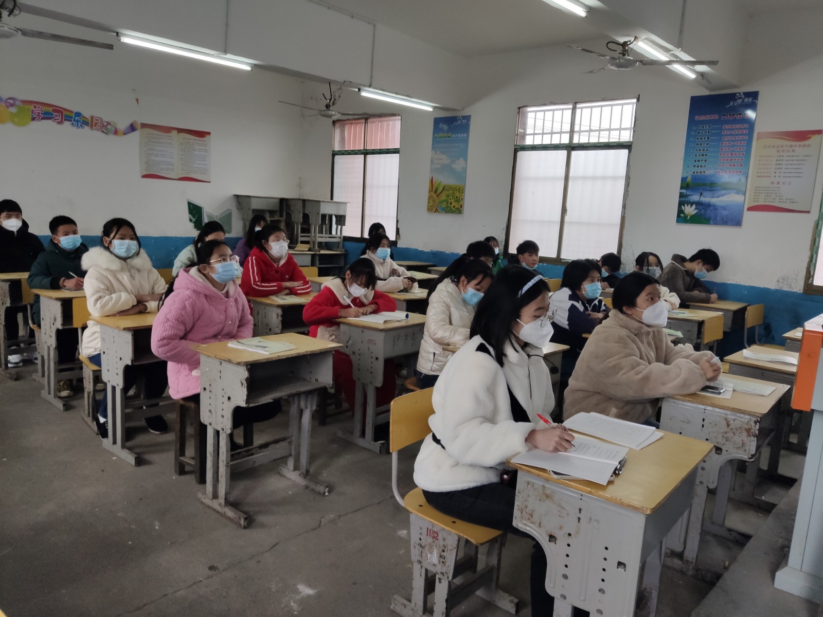 ?金稱市鎮(zhèn)中學(xué)團(tuán)委開展“學(xué)習(xí)二十大精神 永遠(yuǎn)跟黨走  奮斗新征程”主題團(tuán)課學(xué)習(xí)