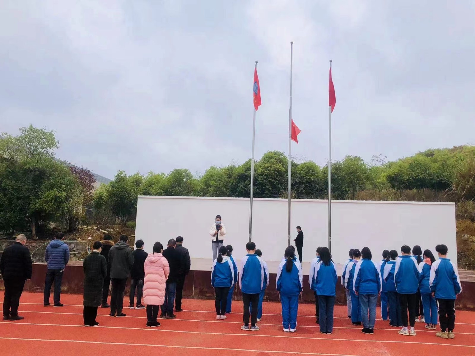 邵陽縣蔡橋鄉(xiāng)初級中學(xué)沉痛悼念江澤民同志