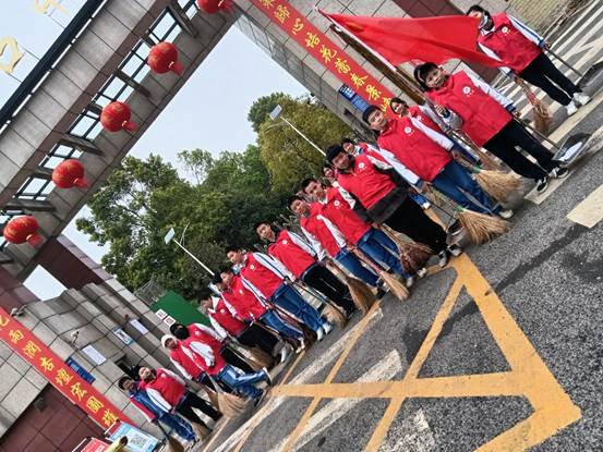 塘渡口中學(xué)開展志愿者服務(wù)活動 ——-共創(chuàng)文明城市、共建文明校園