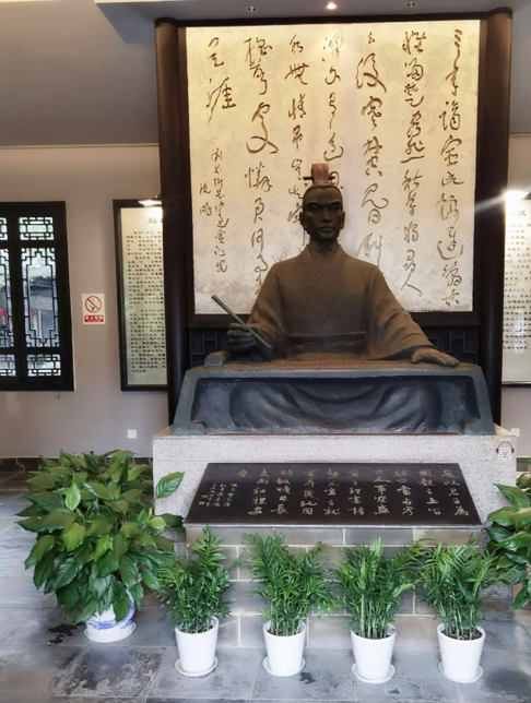 “爭創(chuàng)全國文明典范城市，你我皆主角”