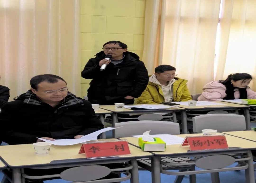 邵陽縣首屆中小學(xué)校園足球文化交流活動在七中順利舉行