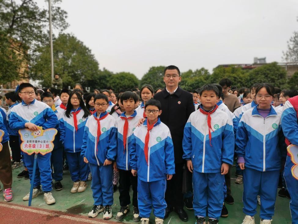 法治宣傳進(jìn)校園，普法護(hù)航助成長(zhǎng)