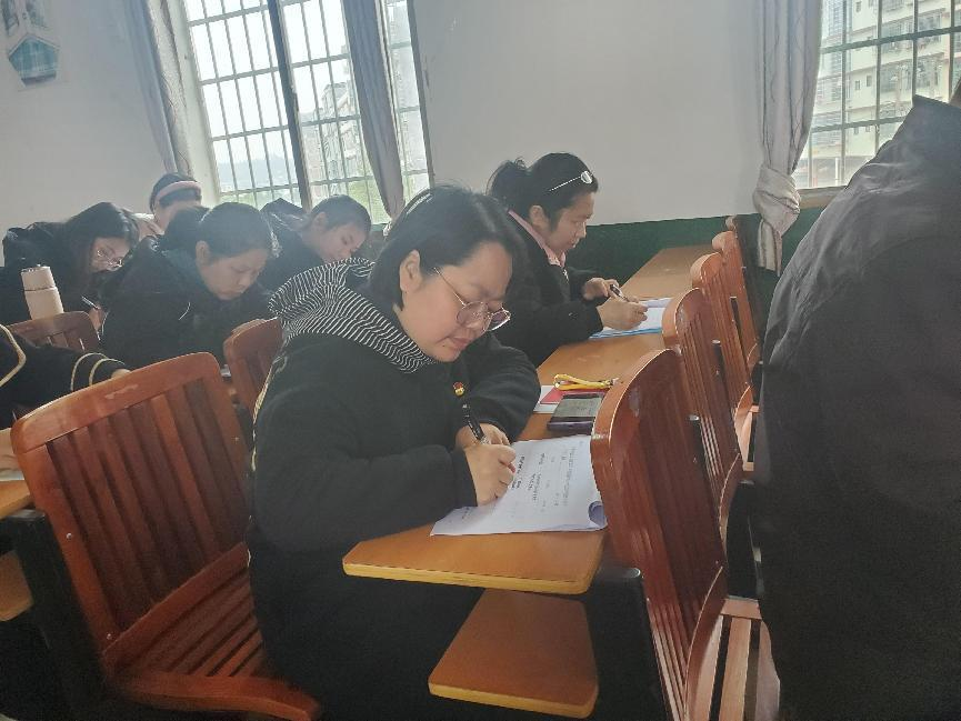 “學(xué)先進(jìn)、強思想、踐初心”