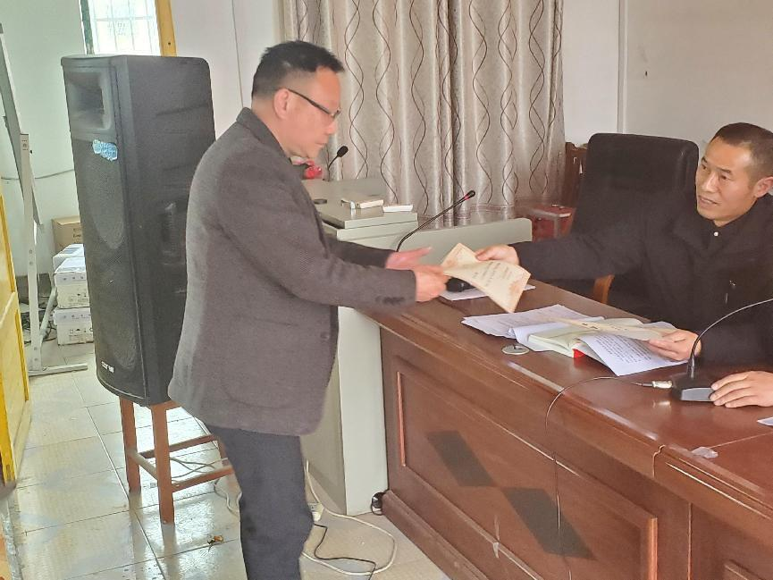 “學(xué)先進(jìn)、強思想、踐初心”