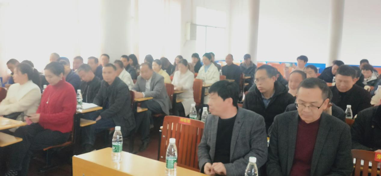 守底線 保平安  提高綜合素質(zhì)謀發(fā)展