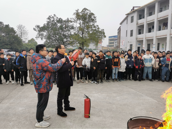 消防演練不放松，筑牢安全防火墻