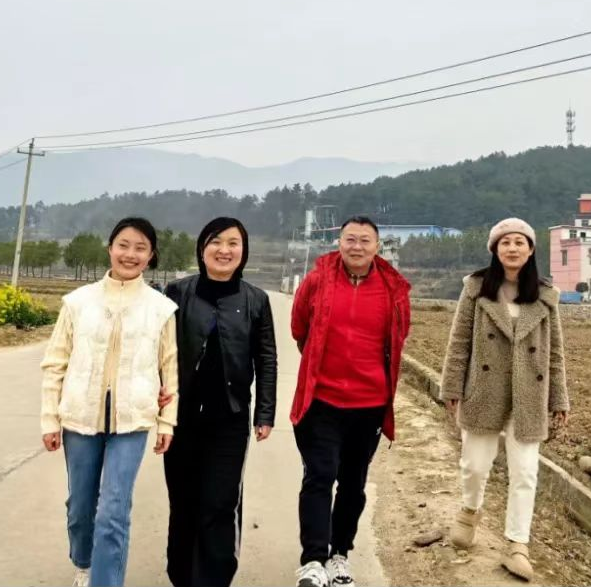 關(guān)愛留守兒童 傳遞愛與溫暖