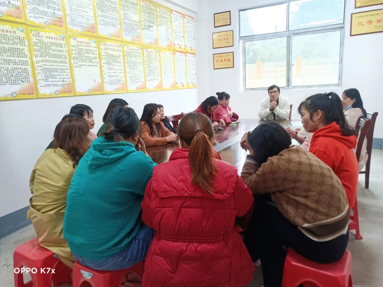 “三八女神節(jié)，巾幗半邊天”