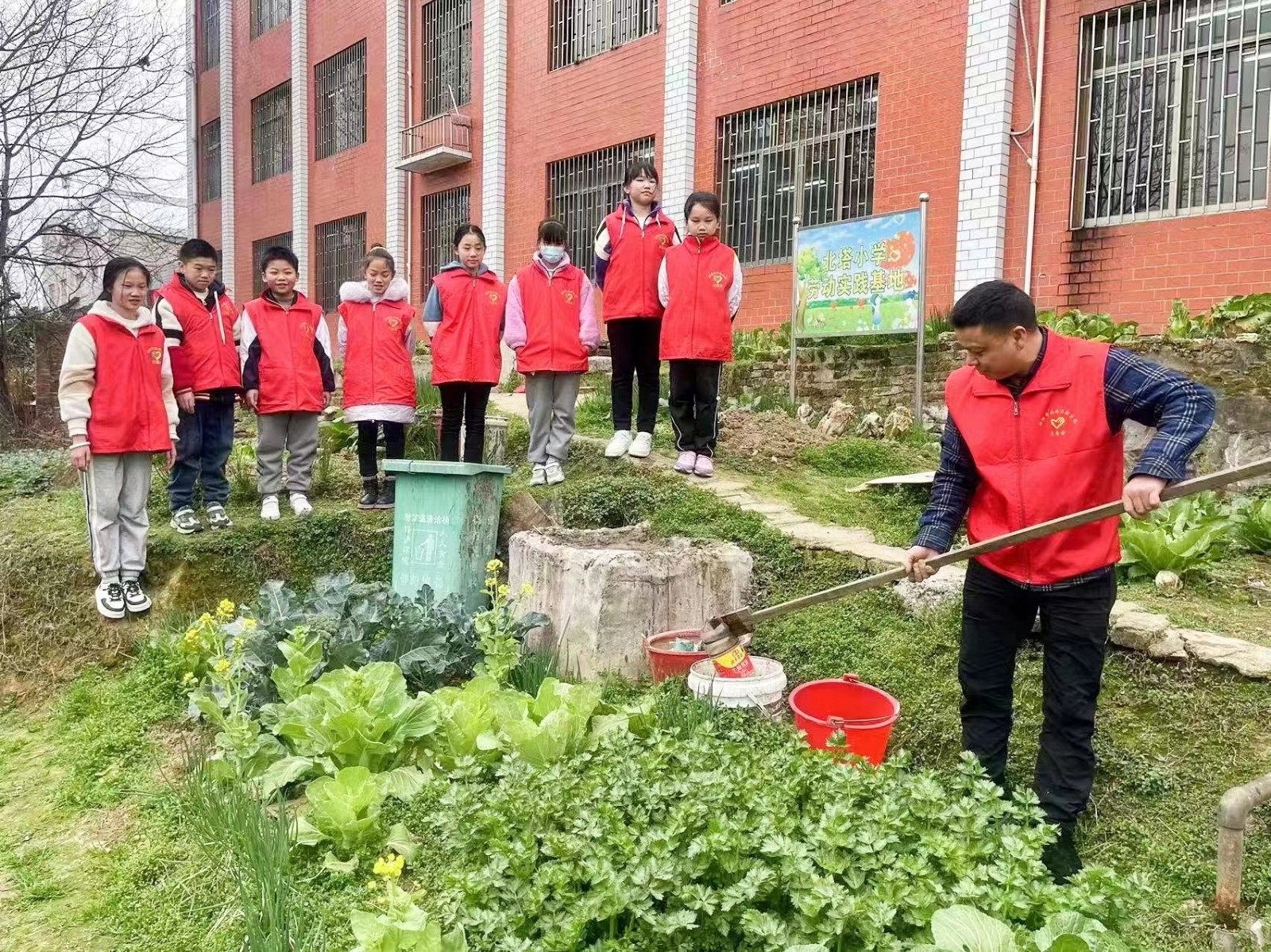 邵陽市北塔區(qū)北塔小學：開展“省文明校園”系列活動