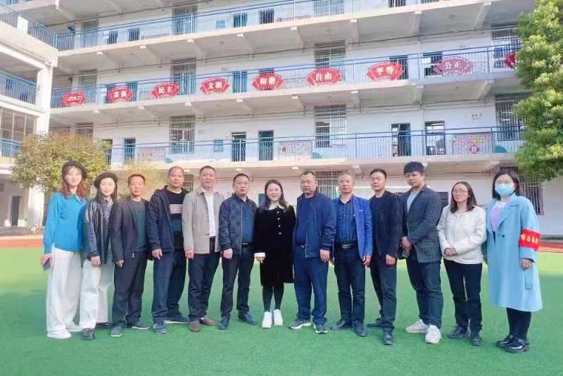 校際交流春意濃，互學(xué)互鑒行致遠(yuǎn)