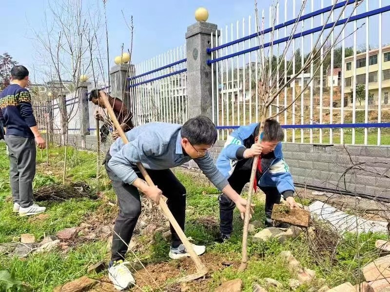 同耕夢想 共植希望