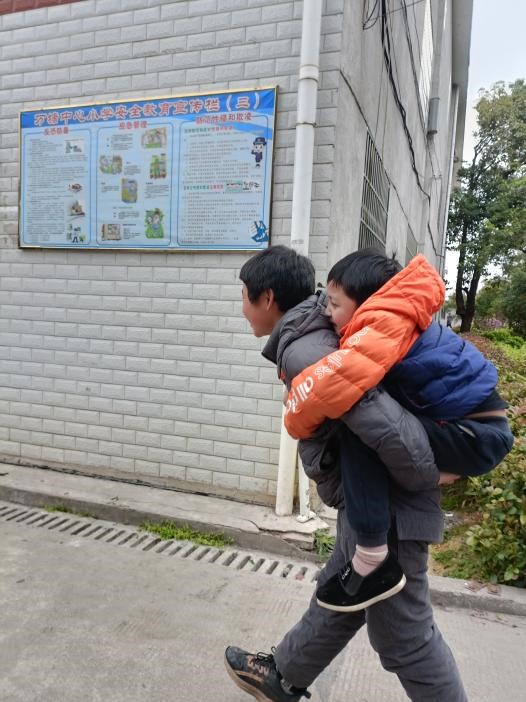 我們的校園處處春