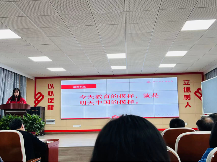 合作交流促發(fā)展，攜手共進譜新篇