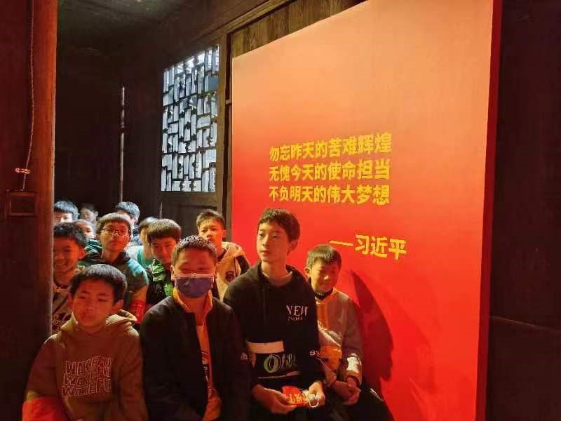 塘田市鎮(zhèn)中學(xué)“傳承紅色基因”活動(dòng)紀(jì)實(shí)