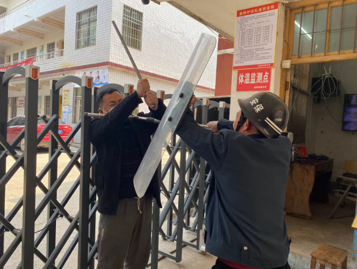 銅墻鐵壁，護蕾平安