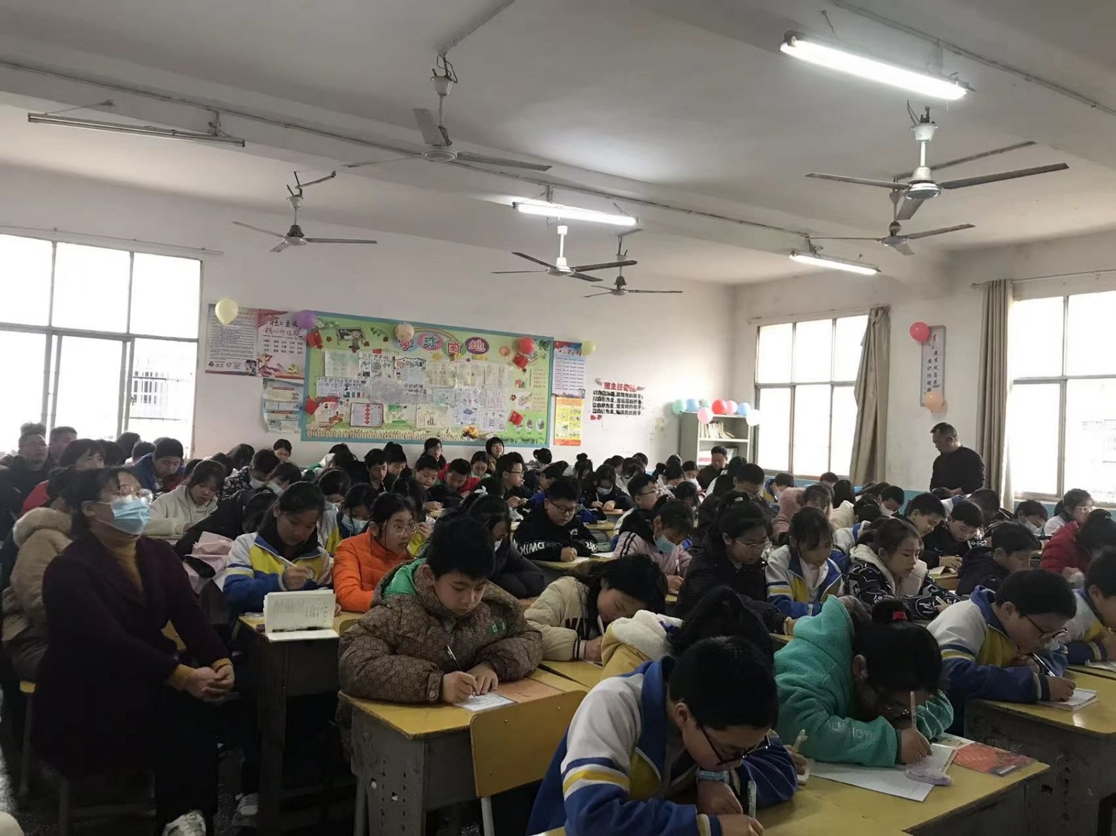 教出美感，學(xué)出文采